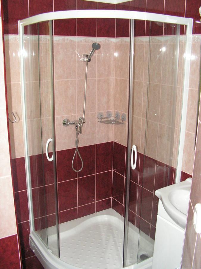 Nefelejcs Fagyizó és Apartmanház Kistolmacs Exterior foto